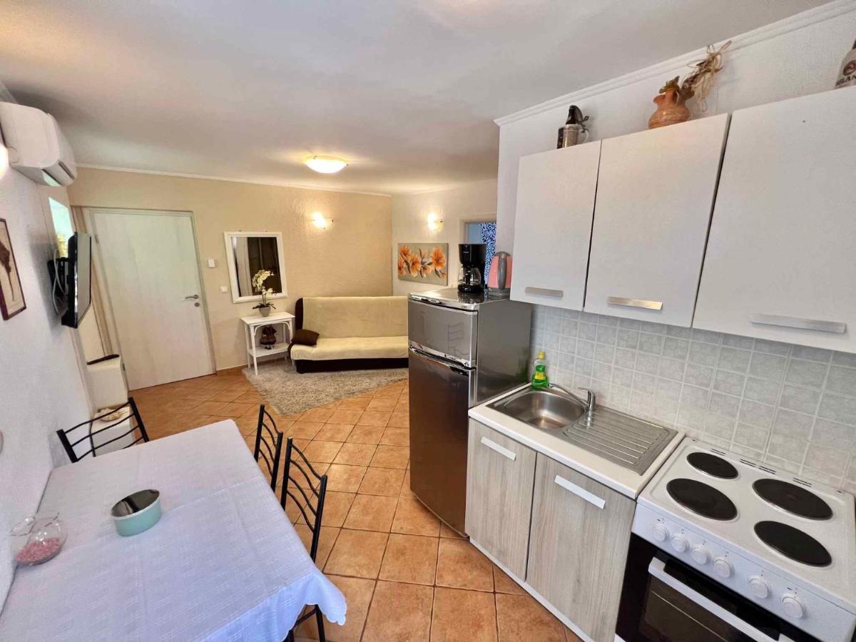 Apartments In Dramalj 45034 エクステリア 写真