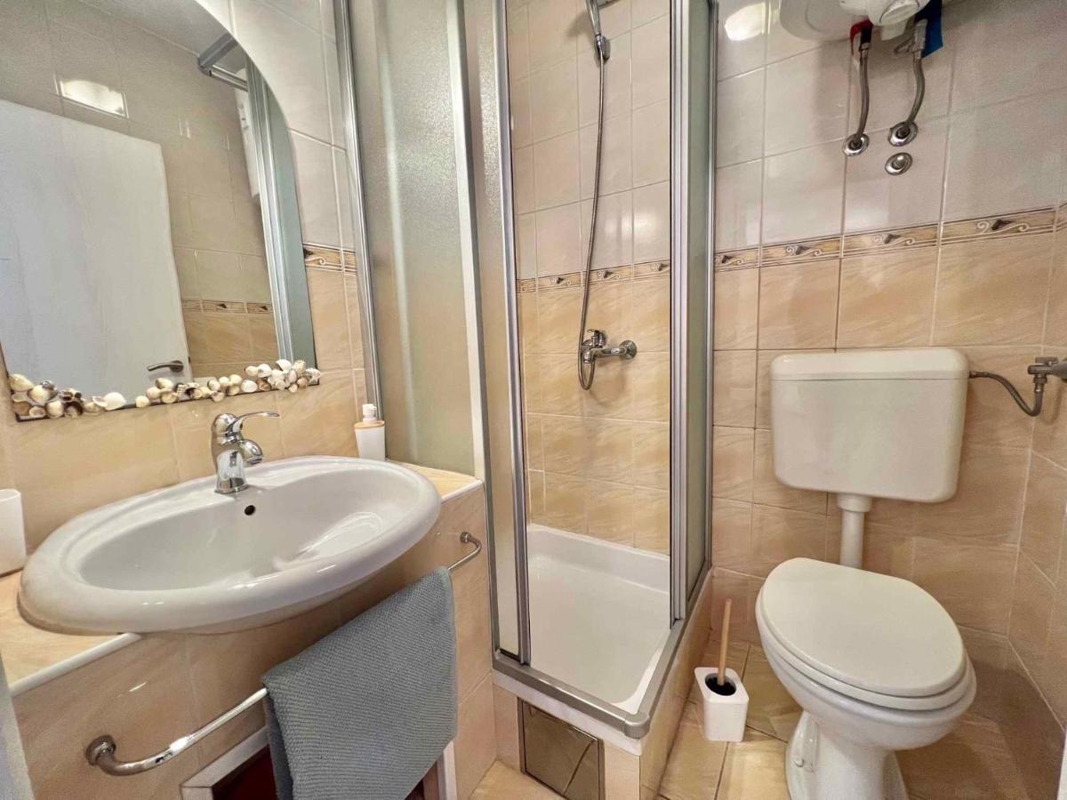 Apartments In Dramalj 45034 エクステリア 写真